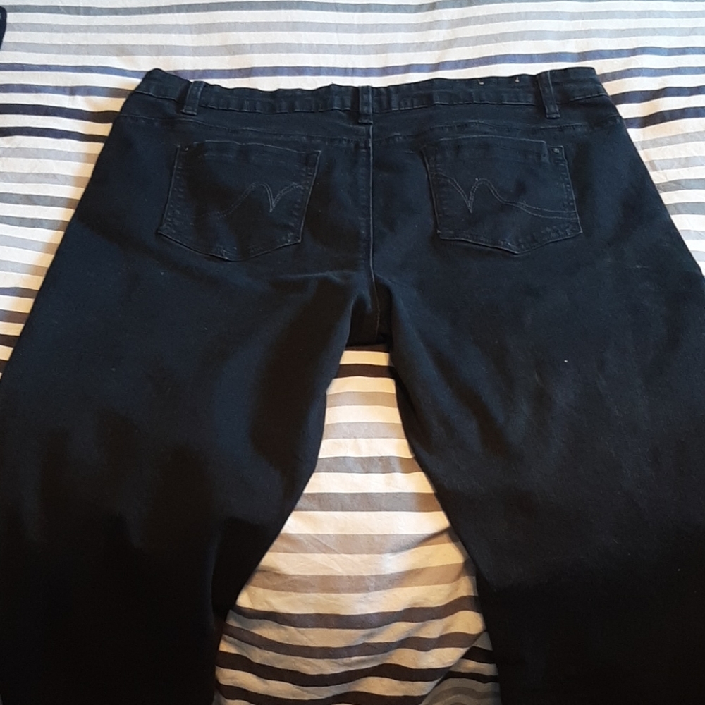 Jeans - Picture 2 of 2